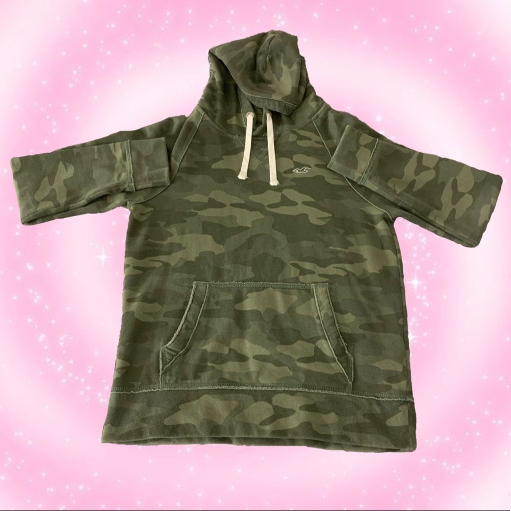 SOLD | ⭐️ Hollister Camouflage Hoodie ⭐️